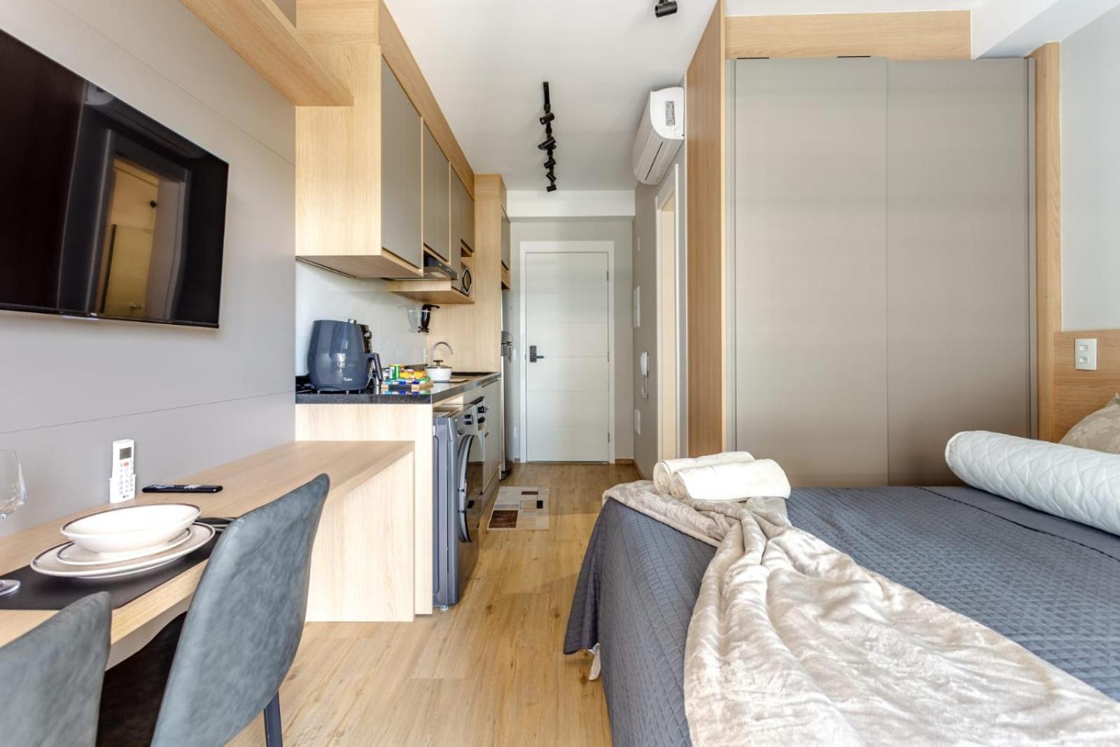 Metro Brooklin - Novo E Charmoso - Completo - Ar Condicionado Apartamento São Paulo
